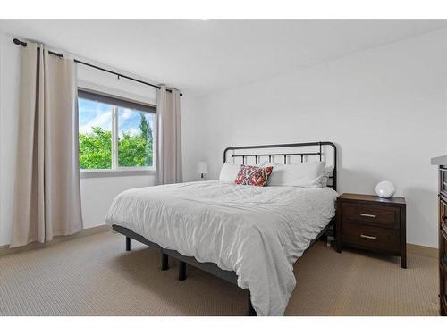 12114 103A Street, Grande Prairie, AB - Indoor Photo Showing Bedroom