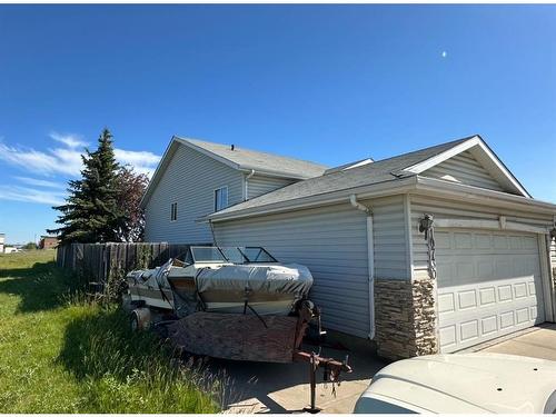 10730 76 Avenue, Grande Prairie, AB - Outdoor