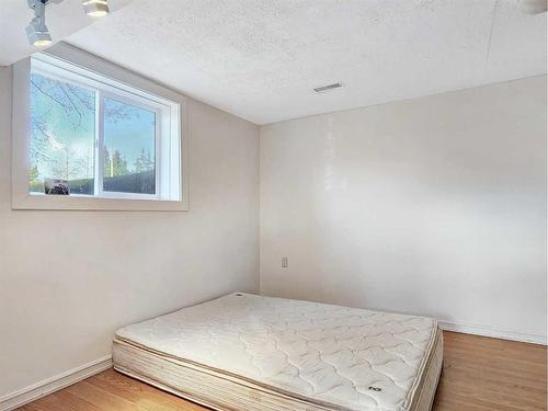 9801 103 Street, Grande Cache, AB - Indoor Photo Showing Bedroom