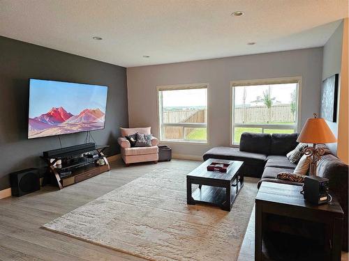 15221 102A Street, Rural Grande Prairie No. 1, County Of, AB - Indoor Photo Showing Living Room