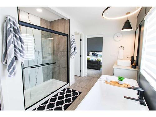 10620 150 Avenue, Rural Grande Prairie No. 1, County Of, AB - Indoor Photo Showing Bathroom