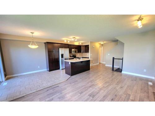 8218 113 Street, Grande Prairie, AB - Indoor Photo Showing Kitchen