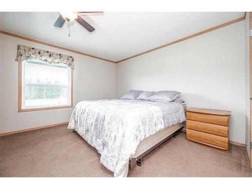 70444 Rr 225, Rural Greenview No. 16, M.D. Of, AB - Indoor Photo Showing Bedroom