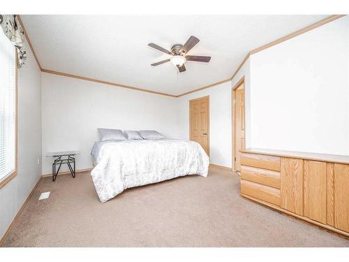 70444 Rr 225, Rural Greenview No. 16, M.D. Of, AB - Indoor Photo Showing Bedroom