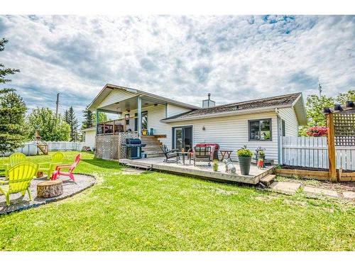 10602 101 Avenue, Hythe, AB - Outdoor With Deck Patio Veranda