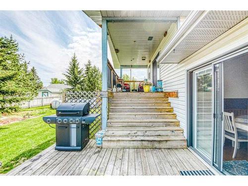 10602 101 Avenue, Hythe, AB - Outdoor With Deck Patio Veranda With Exterior