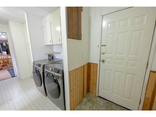 715077 Range Road 34, Rural Grande Prairie No. 1, County Of, AB - Indoor Photo Showing Laundry Room