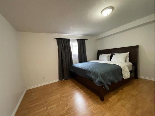 4412 56 Avenue, High Prairie, AB - Indoor Photo Showing Bedroom