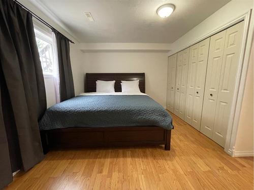 4412 56 Avenue, High Prairie, AB - Indoor Photo Showing Bedroom