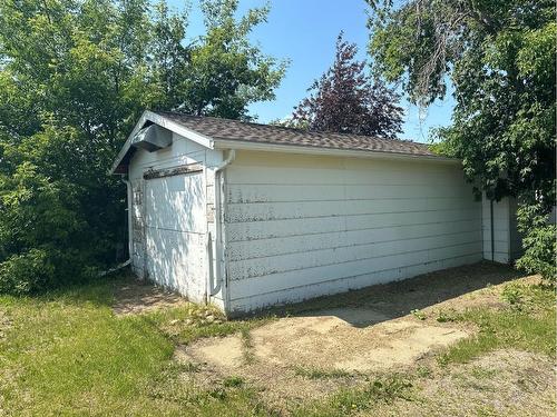 4817 48 Avenue, Grimshaw, AB - Outdoor