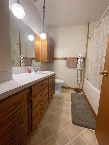 4928 59Th Avenue, High Prairie, AB - Indoor Photo Showing Bathroom