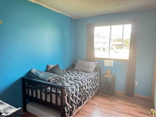 11414 Norris Crescent, Grande Cache, AB - Indoor Photo Showing Bedroom