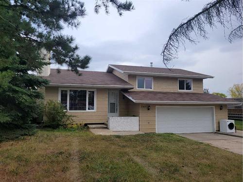 5405 52 Street, Berwyn, AB - Outdoor