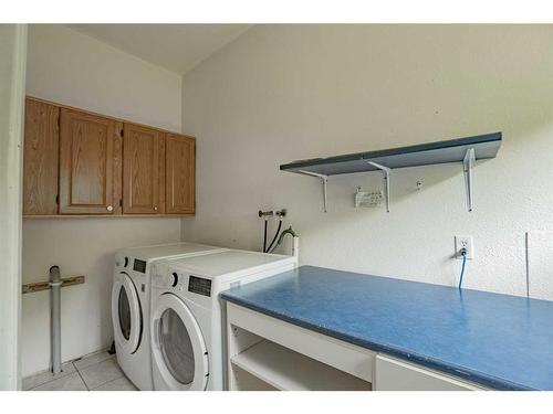 11405 103St West, Peace River, AB - Indoor Photo Showing Laundry Room