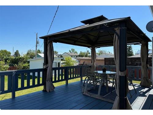 924 4 Avenue, Hines Creek, AB - Outdoor With Deck Patio Veranda With Exterior