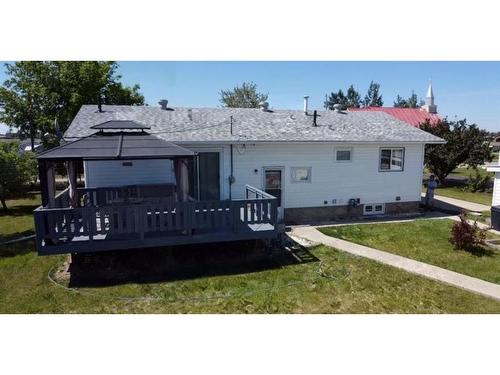 924 4 Avenue, Hines Creek, AB - Outdoor With Deck Patio Veranda