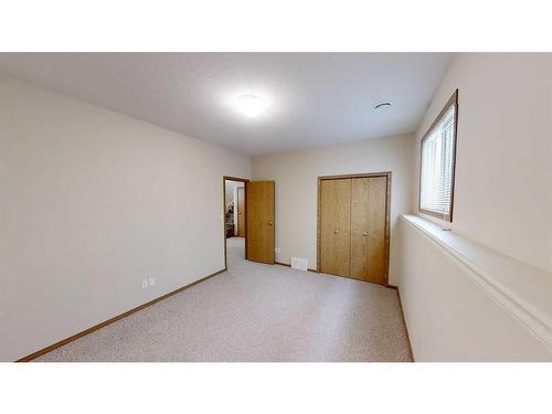 A/B-9917 109 Avenue, Grande Prairie, AB - Indoor Photo Showing Other Room