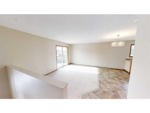 A/B-9917 109 Avenue, Grande Prairie, AB - Indoor Photo Showing Other Room