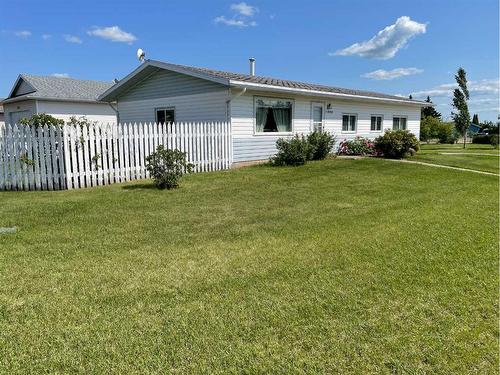 11848 102 Avenue, Fairview, AB - Outdoor