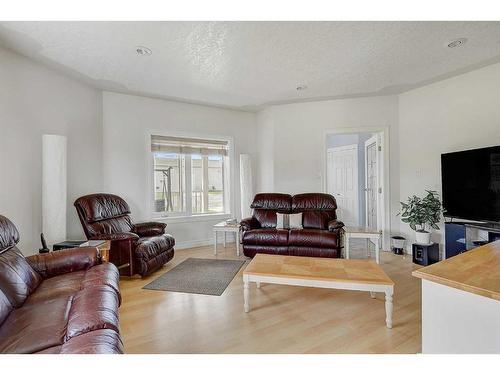 17-713019 Rr 71, Rural Grande Prairie No. 1, County Of, AB - Indoor Photo Showing Living Room