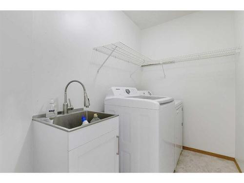 8836 106 Avenue, Grande Prairie, AB - Indoor Photo Showing Laundry Room