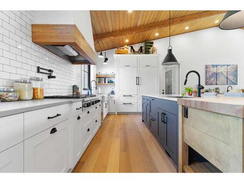 49-54049 Township Road 712, Rural Grande Prairie No. 1, County Of, AB - Indoor Photo Showing Kitchen With Upgraded Kitchen