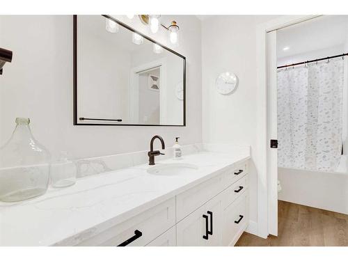 10652 148 Avenue, Rural Grande Prairie No. 1, County Of, AB - Indoor Photo Showing Bathroom