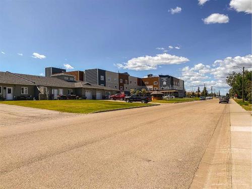 5105 44 Avenue, Spirit River, AB - Outdoor