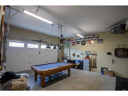 7049 85 Street, Grande Prairie, AB - Indoor Photo Showing Garage