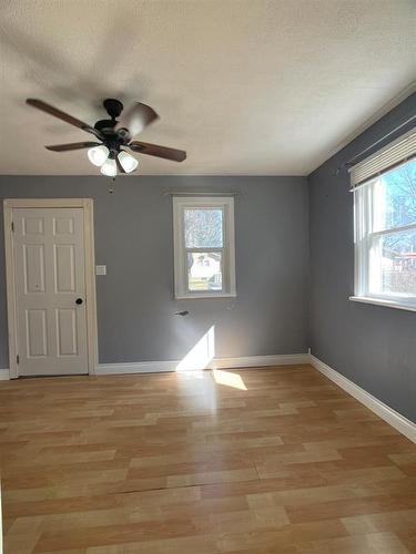 4409 52Nd Avenue, High Prairie, AB - Indoor Photo Showing Other Room