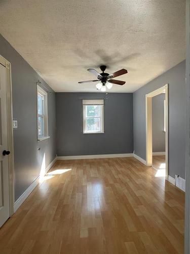 4409 52Nd Avenue, High Prairie, AB - Indoor Photo Showing Other Room