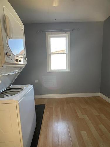 4409 52Nd Avenue, High Prairie, AB - Indoor Photo Showing Laundry Room