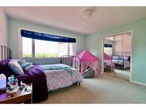 10010 89 Street, Peace River, AB - Indoor Photo Showing Bedroom