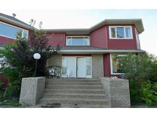 10010 89 Street, Peace River, AB - Outdoor