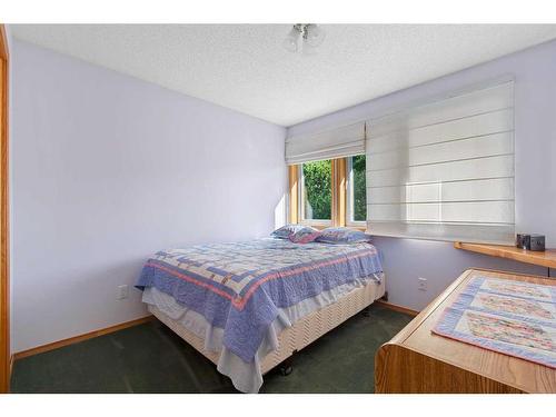 42 & 46-742033 Range Road 53, Rural Grande Prairie No. 1, County Of, AB - Indoor Photo Showing Bedroom