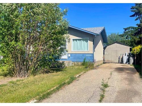 11215 92B Street, Grande Prairie, AB - Outdoor