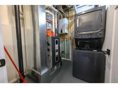 8518 71A Avenue, Grande Prairie, AB - Indoor Photo Showing Laundry Room