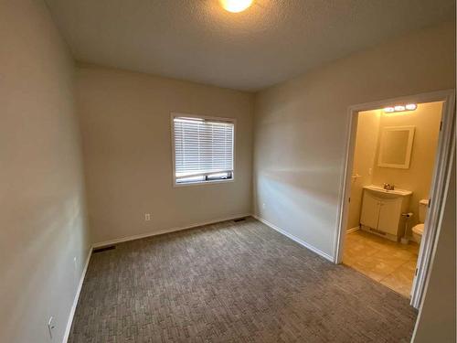 922 2 Avenue, Beaverlodge, AB - Indoor Photo Showing Other Room