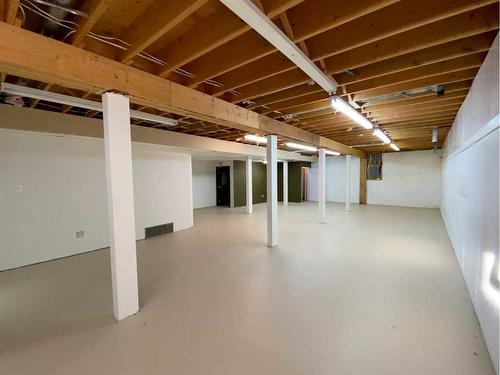 922 2 Avenue, Beaverlodge, AB - Indoor Photo Showing Basement