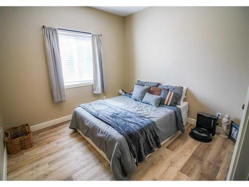 8669 117 Avenue, Grande Prairie, AB - Indoor Photo Showing Bedroom