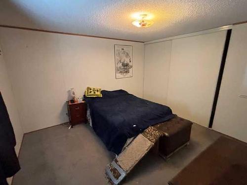 4617 53 Avenue, Grimshaw, AB - Indoor Photo Showing Bedroom