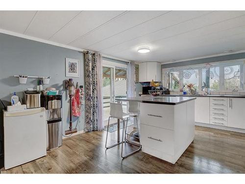 724006 Range Road 45, Rural Grande Prairie No. 1, County Of, AB - Indoor Photo Showing Kitchen