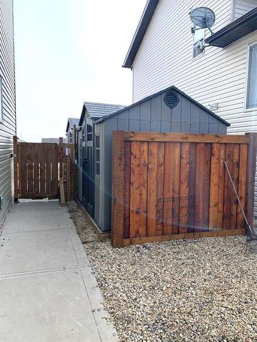 9709 113 Avenue, Clairmont, AB - Outdoor With Exterior