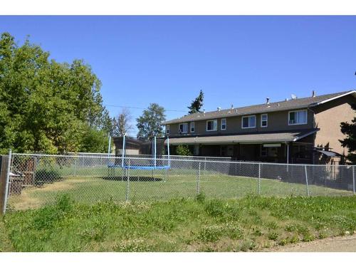 4906-4914 49 Street, Berwyn, AB - Outdoor