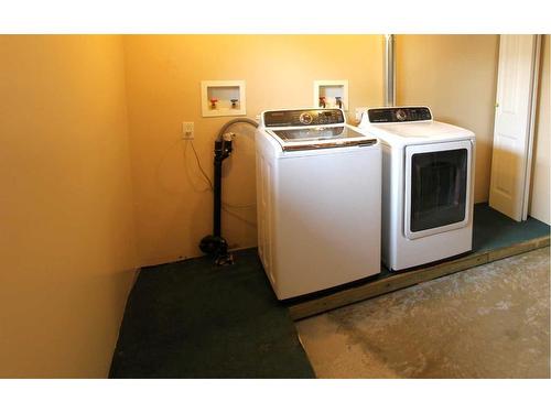 4810 55 Avenue, Valleyview, AB - Indoor Photo Showing Laundry Room