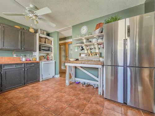 9706 104 Street, Grande Cache, AB - Indoor Photo Showing Kitchen