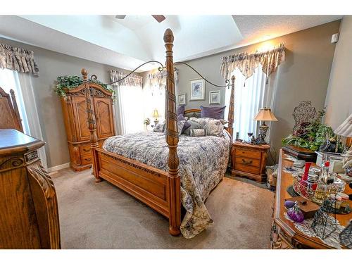 10402 160 Avenue, Rural Grande Prairie No. 1, County Of, AB - Indoor Photo Showing Bedroom