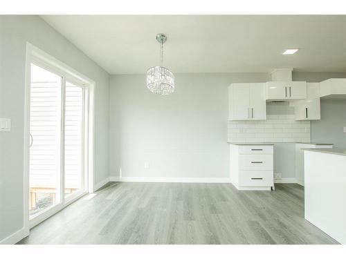 7802 91 Street, Grande Prairie, AB - Indoor Photo Showing Kitchen