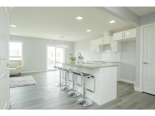 7802 91 Street, Grande Prairie, AB - Indoor Photo Showing Kitchen