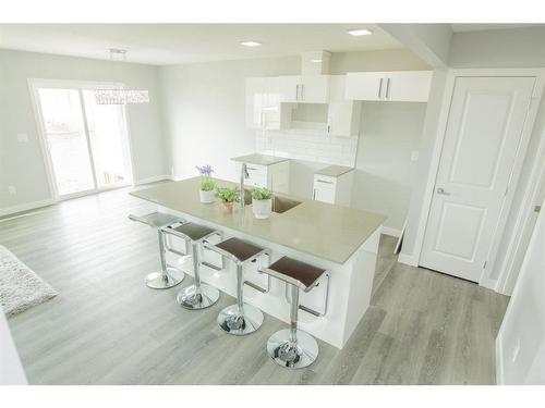 7802 91 Street, Grande Prairie, AB - Indoor Photo Showing Kitchen